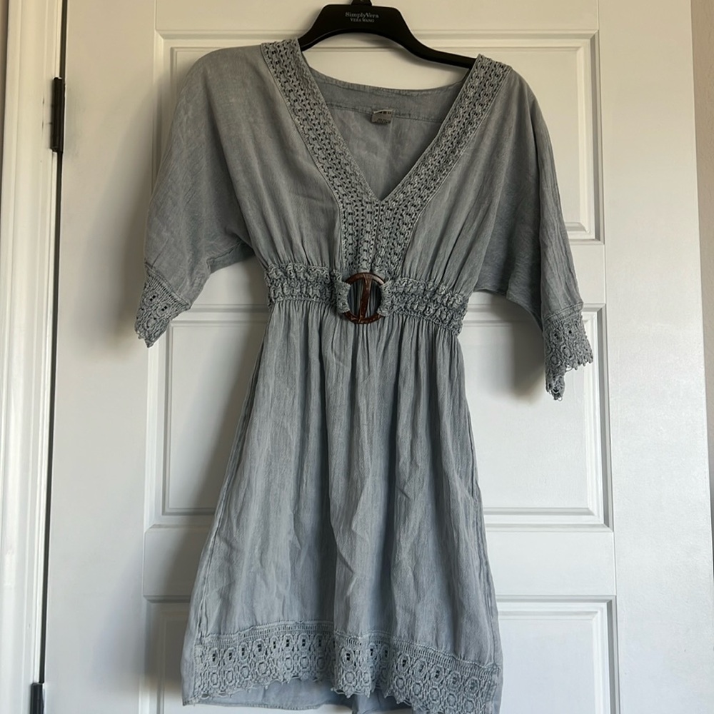 Small light blue dress with built in belt from blanco by nature
